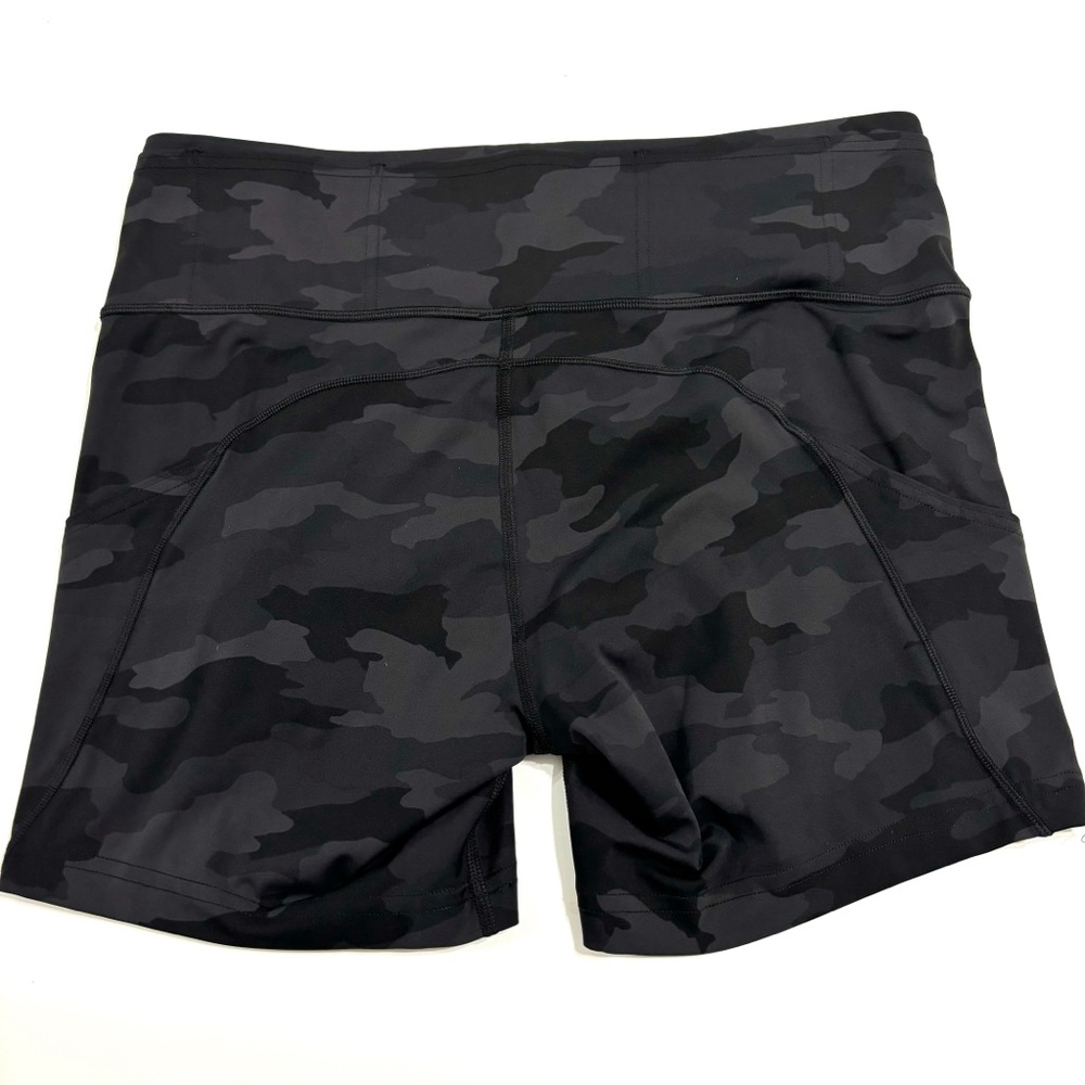 Lululemon Fast and Free High Rise Shorts Camo 5”